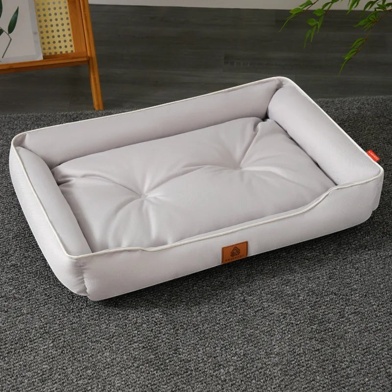 Canapé-lit Pelorie gris pour chien et chat, design rectangulaire confortable pour animaux aimant s'étendre